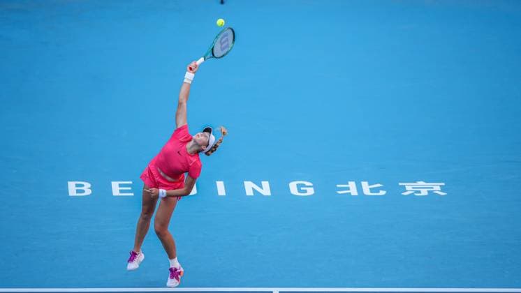 (241002) -- BEIJING, Oct. 2, 2024 -- Mirra Andreeva serves during the women s singles round of 16 match between Magda Linette of Poland and Mirra Andreeva of Russia at 2024 China Open tennis tournament in Beijing, capital of China, Oct. 2, 2024. (Photo by Xinhua) (SP)CHINA-BEJING-TENNIS-CHINA OPEN-WOMEN S SINGLES (CN) ChangxNengjia 