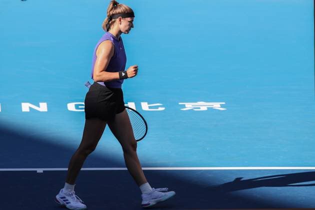 (241002) -- BEIJING, Oct. 2, 2024 -- Karolina Muchova of the Czech Republic celebrates scoring during the women s singles round of 16 match against Cristina Bucsa of Spain at 2024 China Open tennis tournament in Beijing, capital of China, Oct. 2, 2024. (Photo by Xinhua) (SP)CHINA-BEIJING-TENNIS-CHINA OPEN-WOMEN S SINGLES (CN) ChangxNengjia 