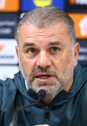 Ange Postecoglou manager of Tottenham Hotspur Tottenham Hotspur Training and press conference, PK, Pressekonferenz UEFA Europa League, Group Stage, Football, Groupama Arena, Budapest, Hungary, 02 Oct 2024 EDITORIAL USE ONLY No use with unauthorised audio, video, data, fixture lists, club league logos or live services. Online in-match use limited to 120 images, no video emulation. No use in betting, games or single club league player publications. Copyright: xMichaelxZemanek Shutterstockx 14752478t