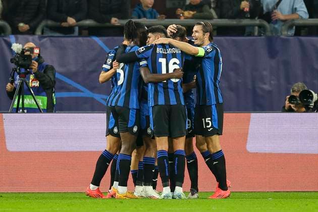 Gelsenkirchen, Deutschland, 02.10.24: Berat Dijmsiti (Atalanta Bergamo) Torjubel, jubelt mit seiner Mannschaft nach denm Treffer zum 0:1 waehrend des Spiels der Champions League zwischen FC Shakhtar Donetsk vs Atalanta Bergamo in der Arena auf Schalke Gelsenkirchen Arena auf Schalke North Rhine-Westphalia Germany Copyright: xBrauer-Fotoagenturx xAdrianxSchlx