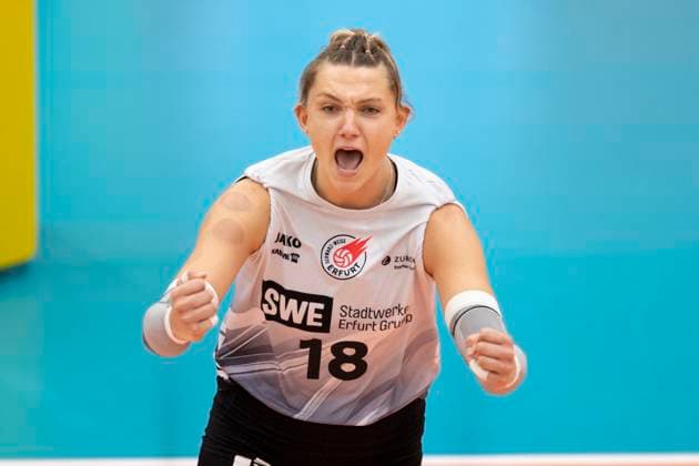 1. Volleyball Bundesliga Frauen: Schwarz-Weiss Erfurt vs. Dresdner SC; Erfurt; 02.10.2024 Kaylee Oscarson ( 18; Schwarz-Weiss Erfurt) 1. Volleyball Bundesliga Frauen: Schwarz-Weiss Erfurt vs. Dresdner SC; Riethsporthalle Erfurt; 02.10.2024 Copyright: xBEAUTIFULxSPORTS Duehringx