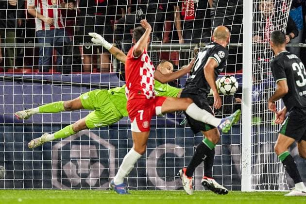 UEFA Champions League: Girona FC v Feyenoord Girona - Feyenoord keeper Timon Wellenreuther during the second round of new format of the UEFA Champions League 2024 2025. The match is set between Girona FC and Feyenoord at Estadi Montilivi on 2 October 2024 in Girona, Spain. Copyright: xTomxBodex