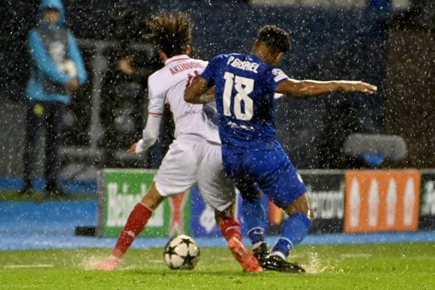 Maghnes Akliouche of Monaco (L) in action against Ronael Pierre-Gabriel of Dinamo Zagreb (R) during the UEFA Champions League, League phase football match between Dinamo Zagreb and Monaco FOOTBALL : Dinamo Zagreb vs AS Monaco - UEFA Ligue des Champions 2024 2025 - 02 10 2024 IgorKupljenik Panoramic 