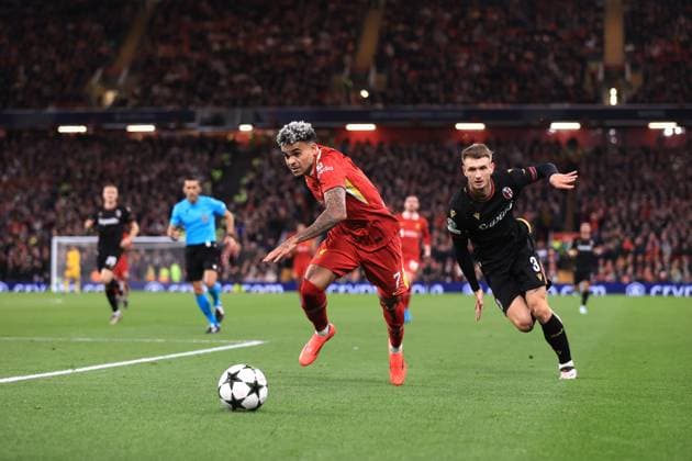 Liverpool v Bologna UEFA Champions League 2nd October 2024 - UEFA Champions League - Liverpool FC v Bologna FC - Luis Diaz of Liverpool gets away from Stefan Posch of Bologna - Photo: Simon Stacpoole Offside. Liverpool UK Copyright: xSimonxStacpoolexOffside