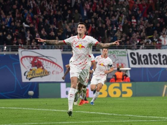 Fussball, Herren, Saison 2024 2025, Champions League (Ligaphase, 2. Spieltag), RB Leipzig - Juventus Turin, Benjamin Sesko (RB Leipzig), Jubel nach Tor zum 2:1, 02.10.2024, Copyright: xSebastianxRäppold MatthiasxKochx