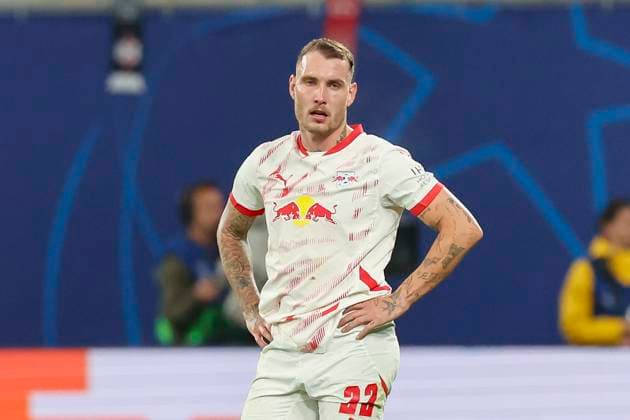 David Raum (RB Leipzig) schaut enttaeuscht, UEFA Champions League 2024 25 League Phase MD2, RB Leipzig v Juventus, Red Bull Arena am 02. October 2024 in Leipzig, Deutschland. (Foto von Marco Steinbrenner DeFodi Images) David Raum (RB Leipzig) looks dejected, UEFA Champions League 2024 25 League Phase MD2, RB Leipzig v Juventus, Red Bull Arena (Leipzig), October 2, 2024 in Leipzig, Germany. (Photo by Marco Steinbrenner DeFodi Images) Defodi-700_leipzig_juve_20241002_078