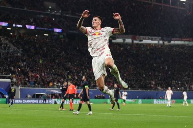 Torjubel - Torschütze Benjamin Sesko (RB Leipzig,30) trifft zum 1-0 - Champions League Ligaphase Saison 2024-2025 RB Leipzig vs. Juventus Turin in der Red Bull Arena in Leipzig - Aktion,Fussball,Deutschland,Mann,Männer,02.10.2024