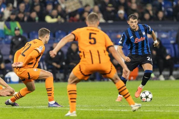 UEFA Champions League: Shakhtar - Atalanta; 02.10.2024 Lazar Samardzic (Atalanta, 24) UEFA Champions League: Shakhtar - Atalanta; Arena AufSchalke, Gelsenkirchen; 02.10.2024 Copyright: xBEAUTIFULxSPORTS Buriakovx