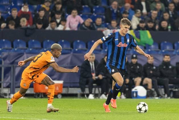 UEFA Champions League: Shakhtar - Atalanta; 02.10.2024 Charles De Katelaere (Atalanta, 17) UEFA Champions League: Shakhtar - Atalanta; Arena AufSchalke, Gelsenkirchen; 02.10.2024 Copyright: xBEAUTIFULxSPORTS Buriakovx
