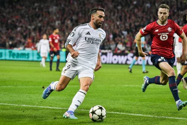 Champions League Lille vs Real Madrid FA Real Madrid’s defender Daniel Carvajal fights for the ball during the UEFA Champions League football match between LOSC Lille and Real Madrid CF at the Pierre Mauroy Stadium in Lille on October 2, 2024. Photo by Firas Abdullah ABACAPRESS.COM Paris Ile-de-France France  Copyright: xAbdullahxFiras ABACAx