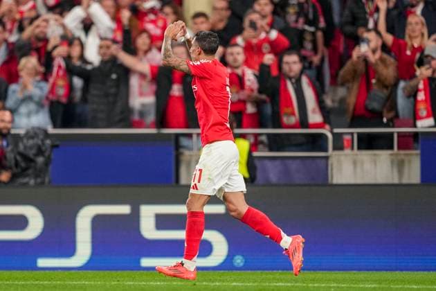 Ãngel Di Maria celebrates after scoring a goal by penalty (2-0) during the UEFA Champions League 2024 25 football match between SL Benfica and Atletico Madrid at Estadio da Luz in Lisbon, Portugal (Pedro Loureiro SPP) Copyright: xPedroxLoureiro SPPx spp-en-PeLo-pedroloureirobenxmad684