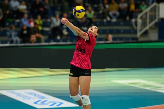RECORD DATE NOT STATED Pippa Molenaar (Trikot Nr. 1, USC Münster); 1. Volleyball Bundesliga - USC Münster-Allianz MTV Stuttgart, Münster am 02.10.2024 Copyright: xBEAUTIFULxSPORTS PeterxWeberx