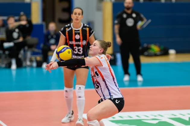 RECORD DATE NOT STATED Florien Reesink (Trikot Nr. 8, Allianz MTV Stuttgart); 1. Volleyball Bundesliga - USC Münster-Allianz MTV Stuttgart, Münster am 02.10.2024 Copyright: xBEAUTIFULxSPORTS PeterxWeberx