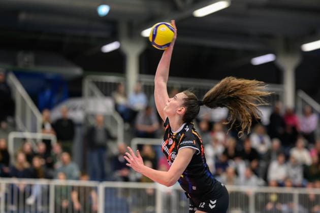 RECORD DATE NOT STATED Lucía Varela Gómez (Trikot Nr. 12, Allianz MTV Stuttgart); 1. Volleyball Bundesliga - USC Münster-Allianz MTV Stuttgart, Münster am 02.10.2024 Copyright: xBEAUTIFULxSPORTS PeterxWeberx