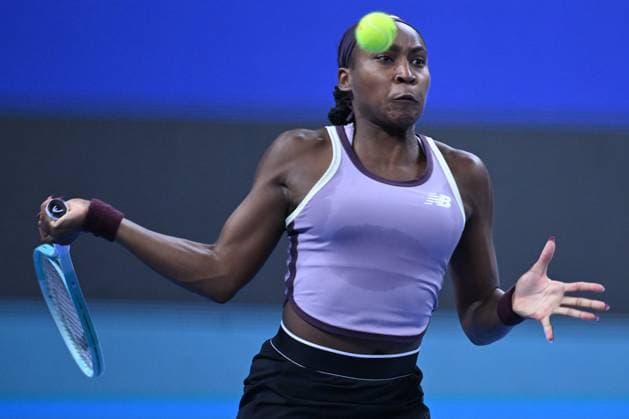 (241003) -- BEIJING, Oct. 3, 2024 -- Coco Gauff of the United States hits a return during the women s singles quarterfinal against Yuliia Starodubtseva of Ukraine at the 2024 China Open tennis tournament in Beijing, China, Oct. 3, 2024. ) (SP)CHINA-BEIJING-TENNIS-CHINA OPEN-WOMEN S SINGLES(CN) ZhangxLong 