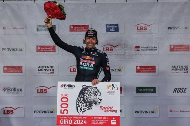 Radsport UCI ProSeries Men Elite 18. Sparkassen Münsterland Giro am 03.10.2024 in Münster Marco Haller ( Redbull - Bora - Hansgrohe ) gewinnt die Sprintwertung Siegerehrung