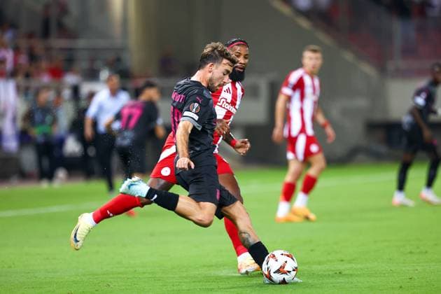 Olympiacos F.C. v S.C. Braga UEFA Europa League Rodinei of Olympiacos F.C. and André Horta of S.C. Braga during the UEFA Europa League match at Karaiskakis Stadium, Piraeus UK Newspapers OUT Copyright: xYannisxHalasx FIL-20717-0021