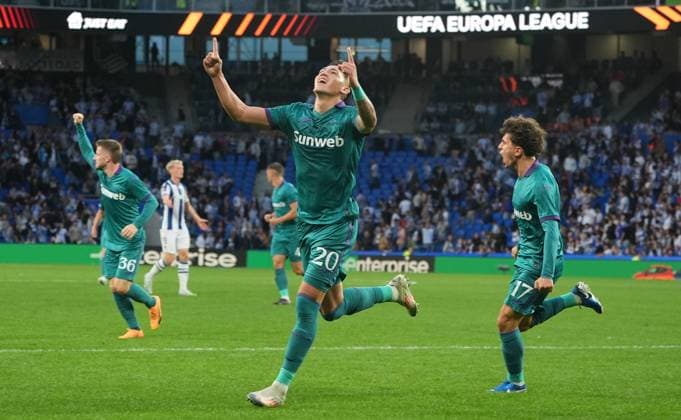 Anderlecht s Luis Vazquez celebrates after scoring during a soccer match between Belgian team RSC Anderlecht and Spanish team Real Sociedad, Thursday 03 October 2024 in San Sebastian, Spain, on the second day of the UEFA Europa League tournament. JOMAxGARCIAxIxGISBERT  x101874977x