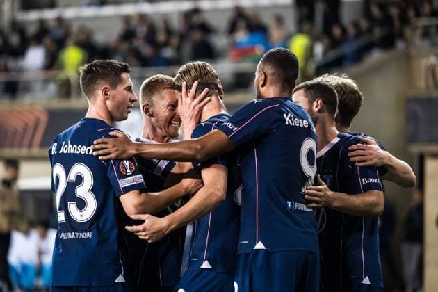 241003 Erik Botheim of Malmö FF celebrates the 1-1 goal with teammates during the UEFA Europa League football match between Qarabag and Malmö FF on October 3, 2024 in Baku. Photo: Petter Arvidson BILDBYRAN kod PA PA0893 fotboll football soccer fotball uefa europa league qarabag malmö ff bbeng jubel Copyright: PETTERxARVIDSON BB241003PA089