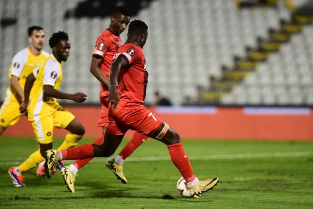 Maccabi Tel Aviv v Midtjylland Europa League Dju Francolino (R) of Midtjylland scores the goal during the 2024 2025 Europa League match between Maccabi Tel Aviv and Midtjylland at Partizan Stadium, 03.10.2024, Belgrade, Serbia. Belgrade Serbia Copyright: xDusanxMilenkovicx x