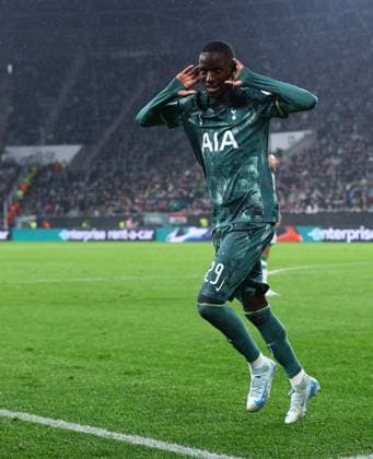 Pape Sarr of Tottenham Hotspur celebrates scoring the opening goal Ferencvaros v Tottenham Hotspur, UEFA Europa League, Group Stage, Football, Groupama Arena, Budapest, Hungary, 03 Oct 2024 EDITORIAL USE ONLY No use with unauthorised audio, video, data, fixture lists, club league logos or live services. Online in-match use limited to 120 images, no video emulation. No use in betting, games or single club league player publications. Copyright: xMichaelxZemanek Shutterstockx 14750796p
