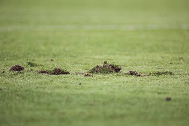 PRAGUE - Broken grass during the UEFA Europa league match between SK Slavia Prague and Ajax Amsterdam at the Eden Arena on Oct. 3, 2024 in Prague, Czech Republic. ANP JEROEN PUTMANS netherlands out - belgium out Praag xVIxxIVx 510018151 originalFilename: 0766880753st.jpg