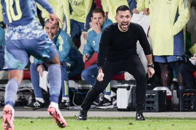 PRAGUE - Ajax coach Francesco Farioli during the UEFA Europa league match between SK Slavia Prague and Ajax Amsterdam at the Eden Arena on Oct. 3, 2024 in Prague, Czech Republic. ANP JEROEN PUTMANS UEFA Europa League match day 2 2024 25 xVIxANPxSportx xxANPxIVx 510020681 originalFilename: 510020681.jpg
