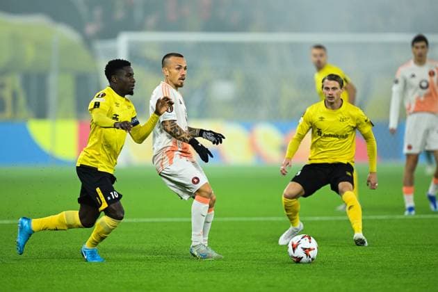 241003 Michael Baidoo of Elfsborg and Angelino of Roma during the UEFA Europa League between Elfsborg and Roma on October 3, 2024 in Boras. Photo: Jörgen Jarnberger BILDBYRAN COP 112 JJ0405 fotboll, football, soccer, fotball,uefa europa league,elfsborg,r Copyright: JÖRGENxJARNBERGER BB241003JJ020