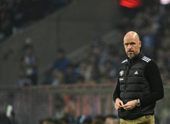 Manchester United, ManU manager Erik ten Hag Porto v Manchester United, UEFA Europa League, Group Stage, Football, Estadio do Dragao, Porto, Portugal, 03 Oct 2024 EDITORIAL USE ONLY No use with unauthorised audio, video, data, fixture lists, club league logos or live services. Online in-match use limited to 120 images, no video emulation. No use in betting, games or single club league player publications.  Copyright: xZedxJameson Shutterstockx 14750815bz