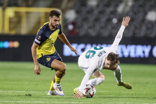 Union s Charles Vanhoutte and Bodo s Hakon Evjen fight for the ball during a soccer match between Belgian team Royale Union Saint-Gilloise and Norwegian team Bodo Glimt, Thursday 03 October 2024 in Brussels, on the second day of the UEFA Europa League tournament. BRUNOxFAHY  x101880898x