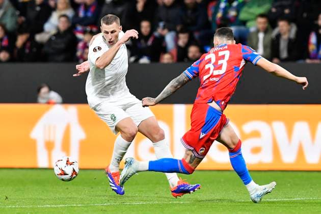 L-R Jakub Piotrowski (Razgrad) and Erik Jirka (Plzen) in action during the Football Europa League 2nd round match Viktoria Plzen vs Ludogorec Razgrad in Pilsen, Czech Republic, October 3, 2024. (CTKxPhoto MiroslavxChaloupka) CTKPhotoP2024100307902  CTKPhotoP2024100307902