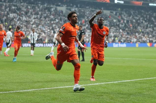 03.10.2024, Fussball UEFA Europa League, Besiktas JK Istanbul - Eintracht Frankfurt, emonline, emspor, v.l., Torjubel zum 0:1 durch Omar Marmoush (Eintracht Frankfurt), Goal celebration, celebrate the goal DFL DFB REGULATIONS PROHIBIT ANY USE OF PHOTOGRAPHS AS IMAGE SEQUENCES AND OR QUASI-VIDEO. xdcx Copyright: HMBxMedia