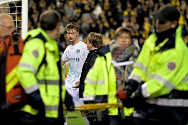 Royale Union Saint-Gilloise v FK Bodo Glimt - UEFA Europa League BRUSSELS, BELGIUM - OCTOBER 03 : injury of ;b2: during the UEFA Europa League phase matchday 2 match between Royale Union Saint-Gilloise and FK Bodo Glimt on October 3, 2024 in Brussels, Belgium, 03 10 2024 Brussels Belgium  Copyright: xSesx