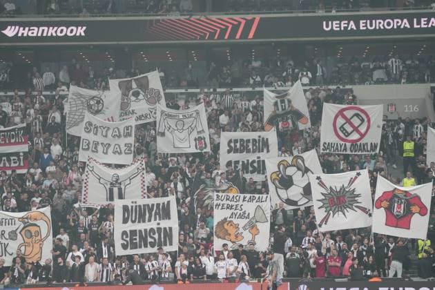 Fans of Besiktas during the UEFA Europa League 2024 25 League Phase MD2 match between Besiktas JK and Eintracht Frankfurt at Tupras Stadium on October 3, 2024 in Istanbul, Turkey. Istanbul Turkey Copyright: xSeskimphotox Besiktas-EFrankfurt-31024 (7)
