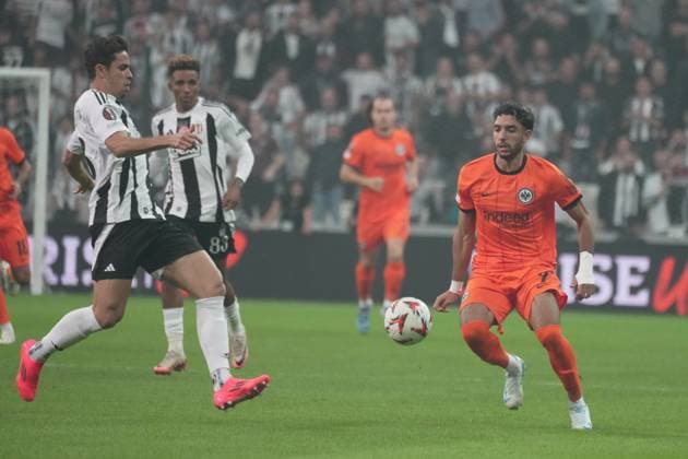 Gabriel Paulista (L) of Besiktas and Omar Marmoush (R) of Eintracht Frankfurt during the UEFA Europa League 2024 25 League Phase MD2 match between Besiktas JK and Eintracht Frankfurt at Tupras Stadium on October 3, 2024 in Istanbul, Turkey. Istanbul Turkey Copyright: xSeskimphotox Besiktas-EFrankfurt-31024 (12)