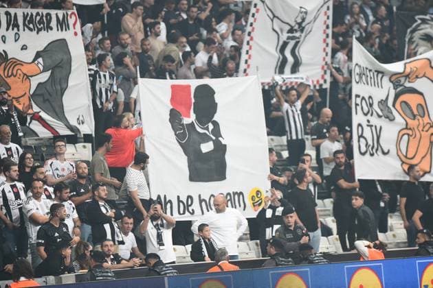 Fans of Besiktas during the UEFA Europa League 2024 25 League Phase MD2 match between Besiktas JK and Eintracht Frankfurt at Tupras Stadium on October 3, 2024 in Istanbul, Turkey. Istanbul Turkey Copyright: xSeskimphotox Besiktas-EFrankfurt-31024 (41)