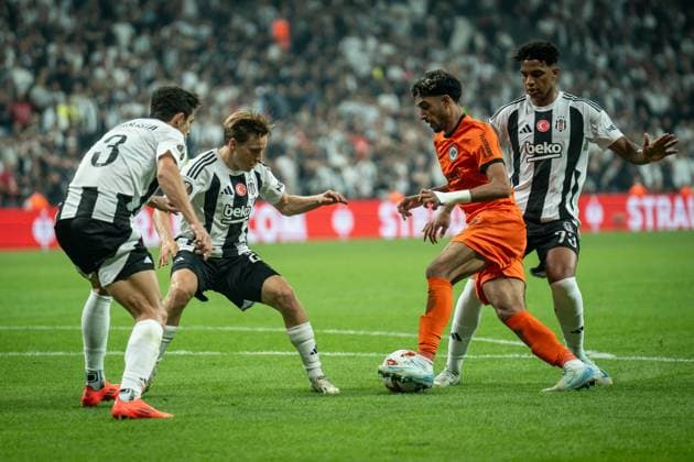 Besiktas vs Eintract Frankfurt UEFA Europa League MD1 Omar Marmoush of Eintract Frankfurt in action during the match. Besiktas and Eintract Frankfurt faced each other in the UEFA Europa League matchday 2, the match took place at Tupras Staidum on October 3, 2024 Istanbul Istanbul Turkey Copyright: xYagizxGurtugx