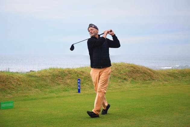 Bilder des Jahres 2024, Sport 10 Oktober Sport Themen der Woche KW40 4th October 2024; Kingsbarns, Fife, Scotland; Alfred Dunhill Links Golf Championship, Round 2; Actor Bill Murray tees off on the sixteenth hole on Kingsbarns Golf Links, during the second round of the Dunhill Links Championship  ActionPlus12699768 DavidxYoung