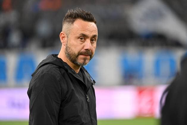 Olympique de Marseille v Angers SCO - Ligue 1 McDonald s 2024 2025 Roberto DE ZERBI (Entraineur Marseille OM) during the Ligue 1 McDonald s match between Marseille and Angers at Orange Velodrome on October 4, 2024 in Marseille, France. Marseille France  Copyright: xFEPx 776218675