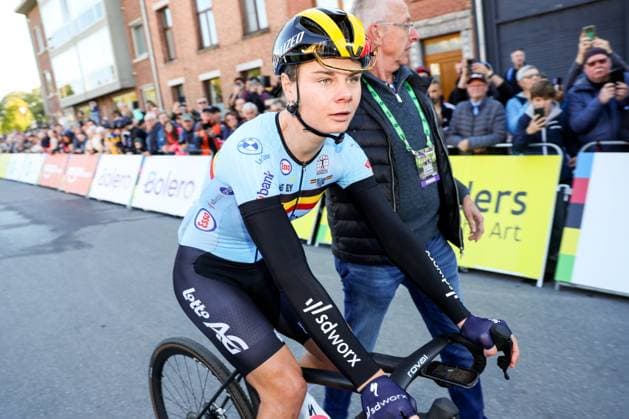 UCI Gravel World Champions Women 2024 LEUVEN, BELGIUM - OCTOBER 05 : Kopecky Lotte (BEL) during the 3th UCI Gravel World Championships Women race with start in Halle and finish in Leuven on October 05, 2024 in Leuven, Belgium, 05 10 2024  Copyright: xTomasxSiskx