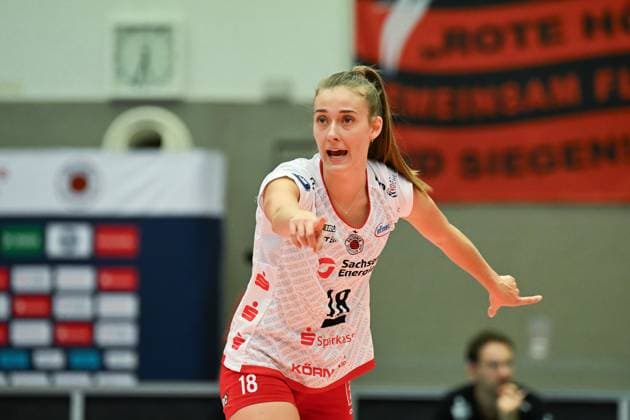 1. Volleyball Bundesliga Frauen, Dresdner SC vs. USC Muenster, Dresden, 05.10.2024 Sarah Straube (Dresdner SC, 18) 1. Volleyball Bundesliga Frauen, Dresdner SC vs. USC Muenster am 05.10.2024 in der Margon Arena Dresden Copyright: xBEAUTIFULxSPORTS Hoepnerx