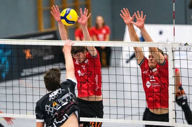 Maik Trautmann (TV Rottenburg, 06), Timon Schippmann (TV Rottenburg, 14), GER, SSG Langen vs. TV Rottenburg, Volleyball, Herren, 2. Bundesliga Sued, Saison 2024 2025, 05.10.2024. GER, SSG Langen vs. TV Rottenburg, Volleyball, Herren, 2. Bundesliga Sued, Saison 24 25, 05.10.2024. Langen Copyright: xEibner-Pressefoto FlorianxWieganx EP_FWD