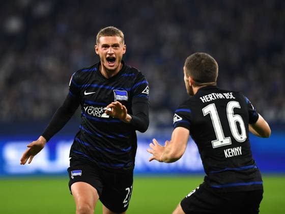 Michael Cuisance (Hertha BSC Berlin) Torjubel, jubelt nach seinem Treffer zum 0:1 waehrend des Spiels der 2. Bundesliga zwischen FC Schalke 04 und Hertha BSC Berlin in der Veltins-Arena am 05. October 2024 in Gelsenkirchen, Deutschland. (Foto von Ralf Treese DeFodi Images) +++ Michael Cuisance (Hertha BSC Berlin) celebrates after scoring his team™s first goal during the 2. Bundesliga match between FC Schalke 04 and Hertha BSC at Veltins-Arena on October 5, 2024 in Gelsenkirchen, Germany. (Photo by Ralf Treese DeFodi Images) DFB DFL REGULATIONS PROHIBIT ANY USE OF PHOTOGRAPHS AS IMAGE SEQUENCES AND OR QUASI-VIDEO. Defodi-521_S04BSC20241005_012