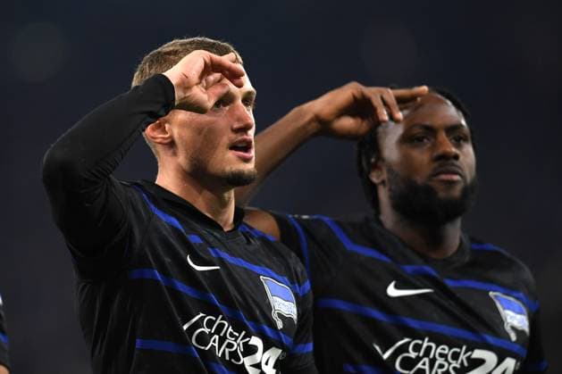 Michael Cuisance (Hertha BSC Berlin) Torjubel, jubelt nach seinem Treffer zum 0:1 waehrend des Spiels der 2. Bundesliga zwischen FC Schalke 04 und Hertha BSC Berlin in der Veltins-Arena am 05. October 2024 in Gelsenkirchen, Deutschland. (Foto von Ralf Treese DeFodi Images) +++ Michael Cuisance (Hertha BSC Berlin) celebrates after scoring his team™s first goal during the 2. Bundesliga match between FC Schalke 04 and Hertha BSC at Veltins-Arena on October 5, 2024 in Gelsenkirchen, Germany. (Photo by Ralf Treese DeFodi Images) DFB DFL REGULATIONS PROHIBIT ANY USE OF PHOTOGRAPHS AS IMAGE SEQUENCES AND OR QUASI-VIDEO. Defodi-521_S04BSC20241005_013
