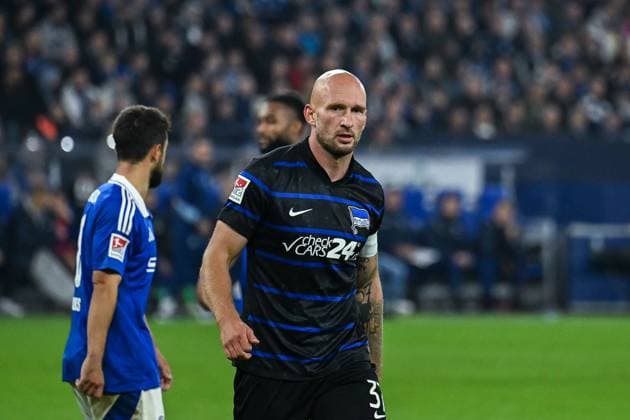 05.10.2024, Fussball, 2. Bundesliga, 8. Spieltag Saison 2024 2025, FC Schalke 04 - Hertha BSC, Toni Leistner (Hertha BSC) xRHR-FOTO TKx