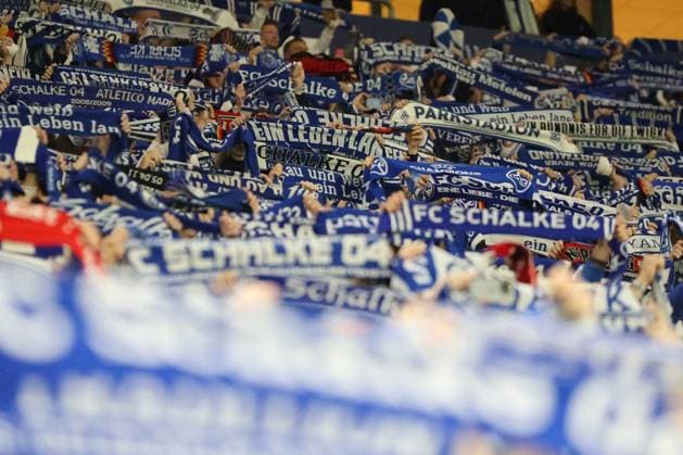 Fans des FC Schalke 04 beim Spiel der 2. BL (Saison 2024 25) FC Schalke 04 - Hertha BSC Copyright: Thomas Pakusch