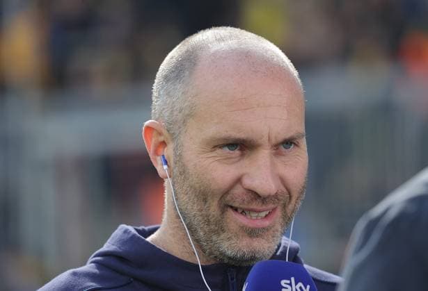 Cheftrainer Daniel Scherning (Eintracht Braunschweig) Fussball, Herren, Saison 2024 2025 2.BL, Eintracht Stadion, Eintracht Braunschweig gegen Hannover 96, Niedersachsenderby DFL REGULATIONS PROHIBIT ANY USE OF PHOTOGRAPHS AS IMAGE SEQUENCES AND OR QUASI-VIDEO.