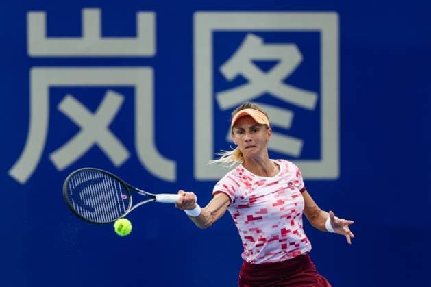 WUHAN, CHINA - OCTOBER 06: Lesia Tsurenko of Ukraine competes in the Women s Singles Qualifying second round match against Erika Andreeva of Russia on day two of 2024 Wuhan Open at Optics Valley International Tennis Center on October 6, 2024 in Wuhan, Hubei Province of China.  Copyright: xVCGx 111522167117