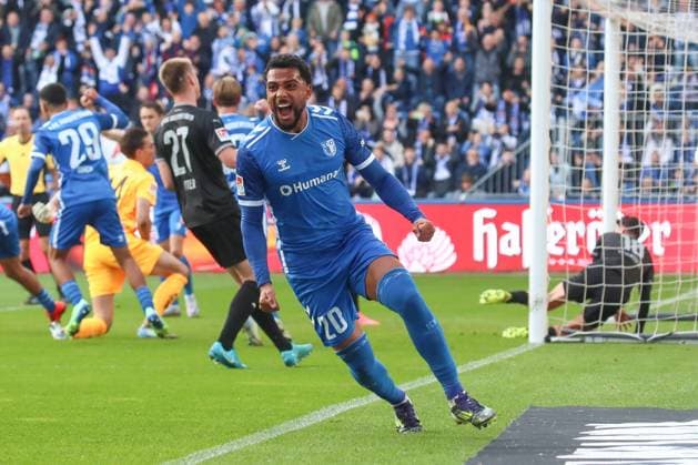 06.10.2024, xgox, Fussball - 2.Bundesliga, 1.FC Magdeburg - SpVgg Greuther Fuerth emspor, v.l. Xavier Amaechi (Magdeburg, 20) jubelt nach dem 1:0 durch Mohammed El Hankouri (Magdeburg, 11) (DFL DFB REGULATIONS PROHIBIT ANY USE OF PHOTOGRAPHS as IMAGE SEQUENCES and or QUASI-VIDEO) Magdeburg