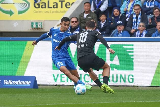 06.10.2024, xgox, Fussball - 2.Bundesliga, 1.FC Magdeburg - SpVgg Greuther Fuerth emspor, v.l. Livan Burcu (Magdeburg, 29) Marco Meyerhoefer (Meyerhöfer, Fuerth, 18) Zweikampf, Duell, Kampf, tackle (DFL DFB REGULATIONS PROHIBIT ANY USE OF PHOTOGRAPHS as IMAGE SEQUENCES and or QUASI-VIDEO) Magdeburg